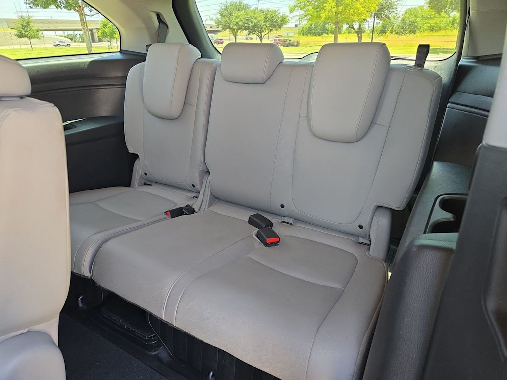 Thumbnail: 2019 Honda Odyssey - 35