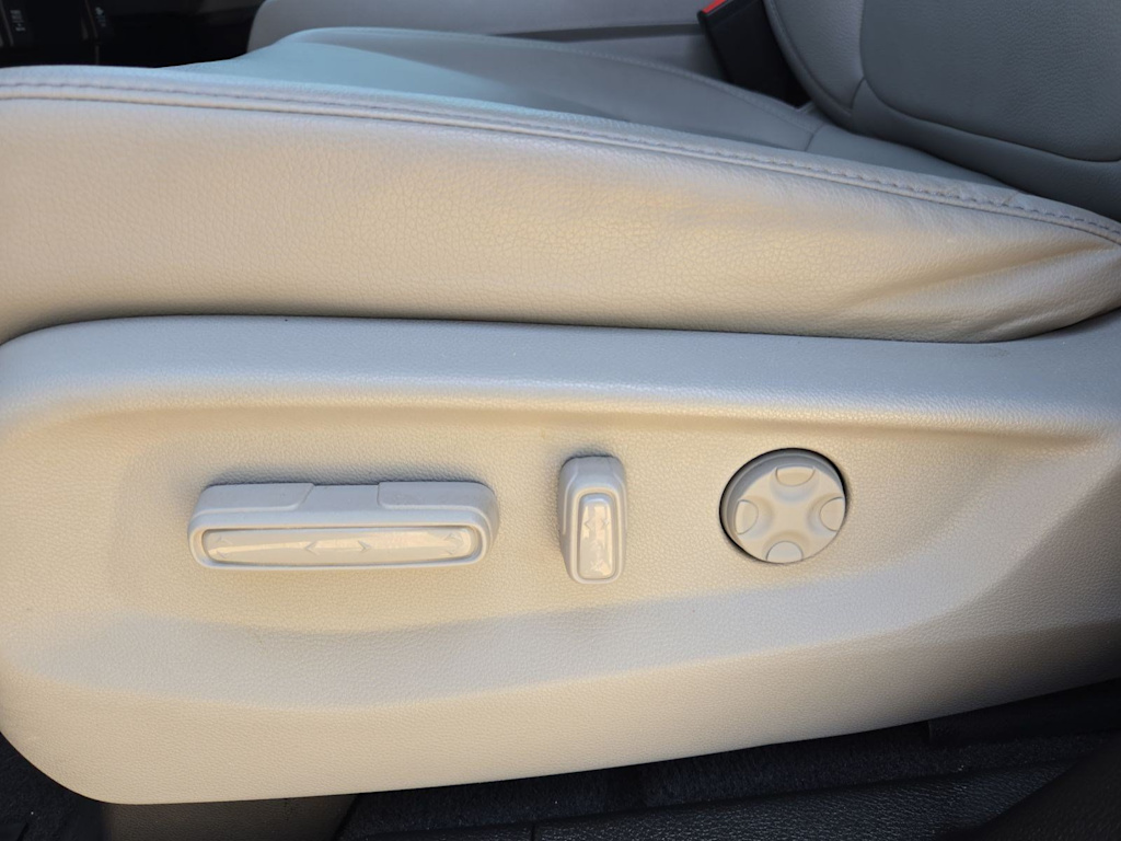 Thumbnail: 2019 Honda Odyssey - 22