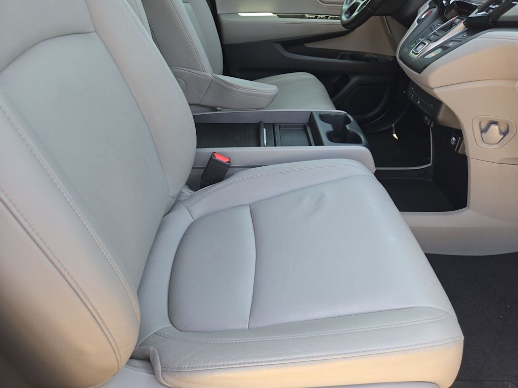 Thumbnail: 2019 Honda Odyssey - 11