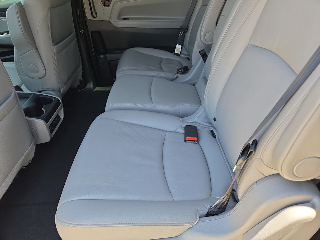 Thumbnail: 2019 Honda Odyssey - 24