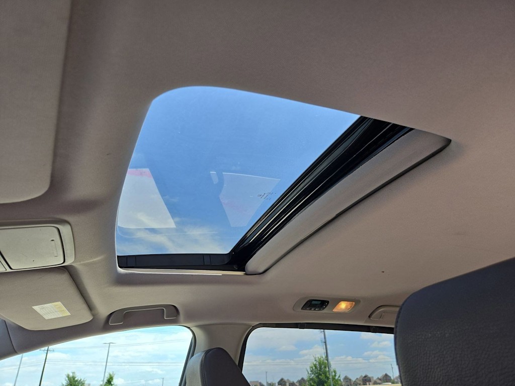 Thumbnail: 2018 Honda Odyssey - 24