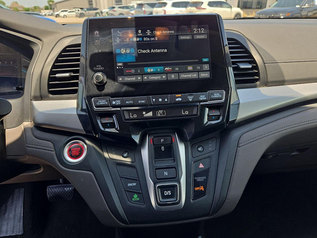 Thumbnail: 2018 Honda Odyssey - 14