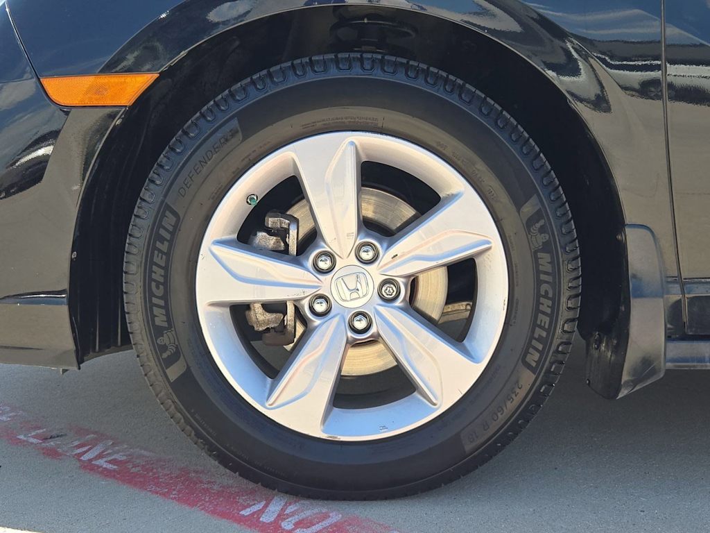 Thumbnail: 2018 Honda Odyssey - 8