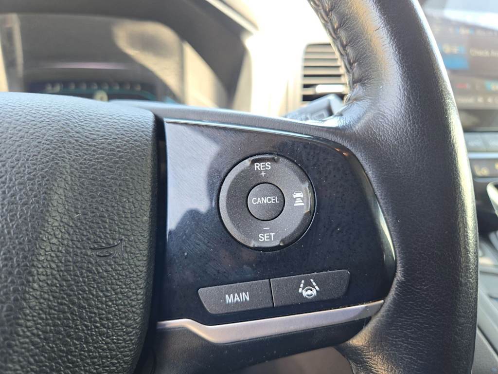 Thumbnail: 2018 Honda Odyssey - 29