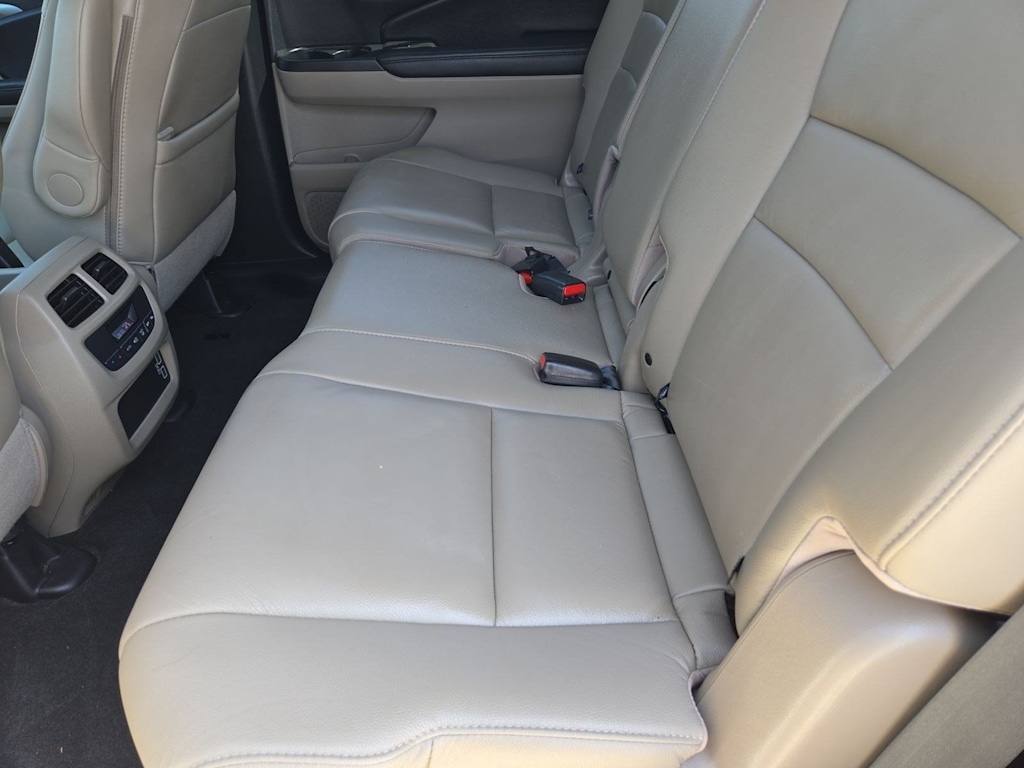 Thumbnail: 2019 Honda Pilot - 26
