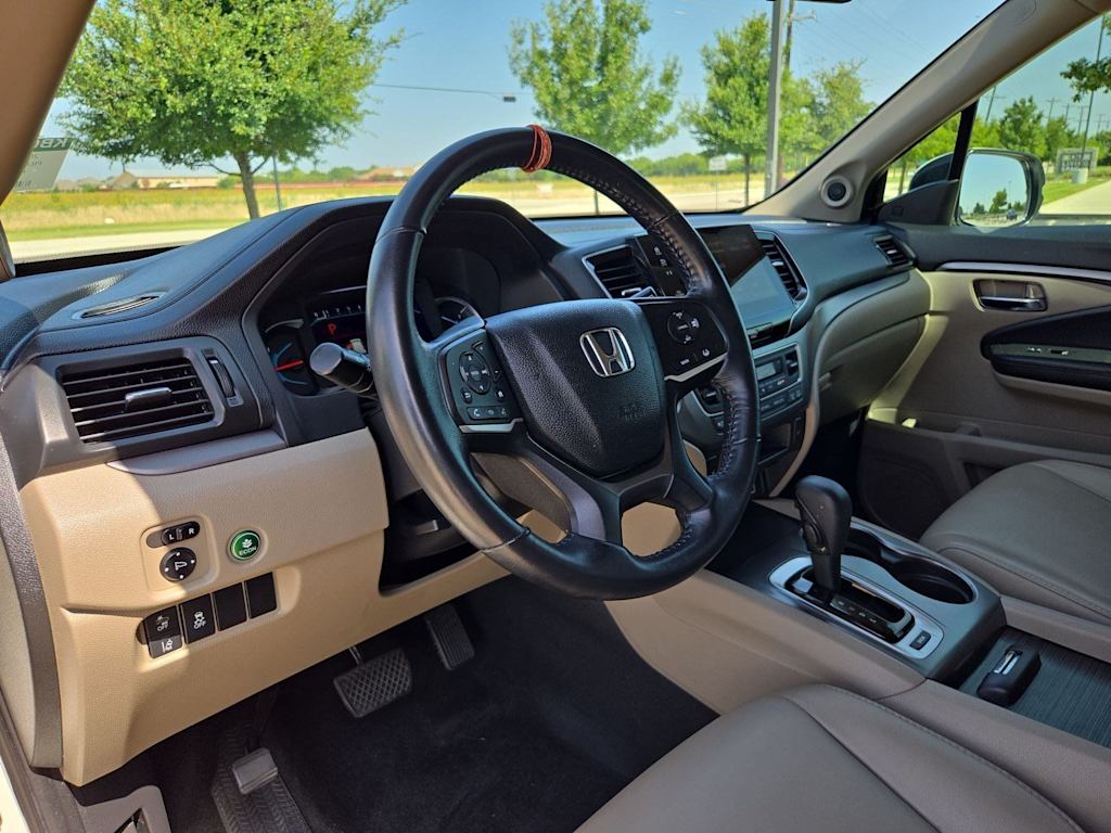 Thumbnail: 2019 Honda Pilot - 2