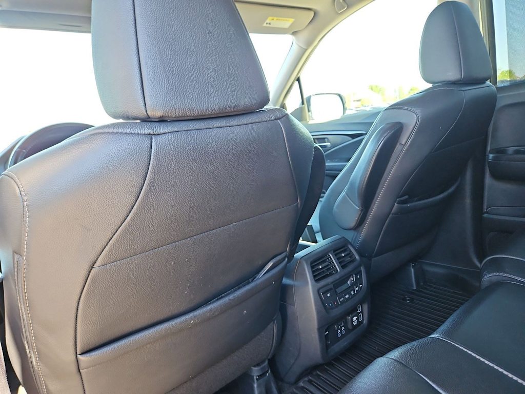 Thumbnail: 2020 Honda Pilot - 12