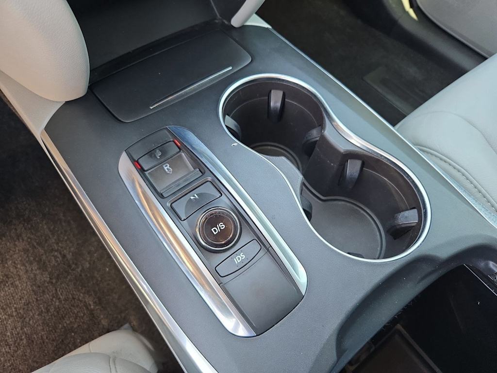 Thumbnail: 2016 Acura MDX - 16
