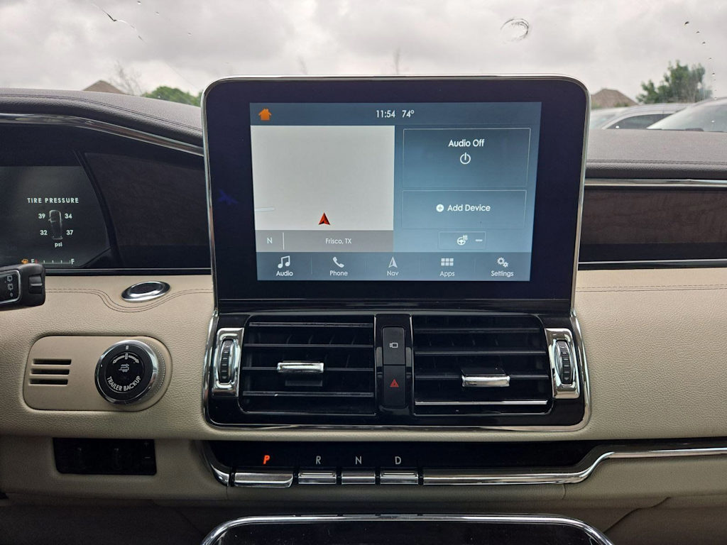Thumbnail: 2019 Lincoln Navigator - 14