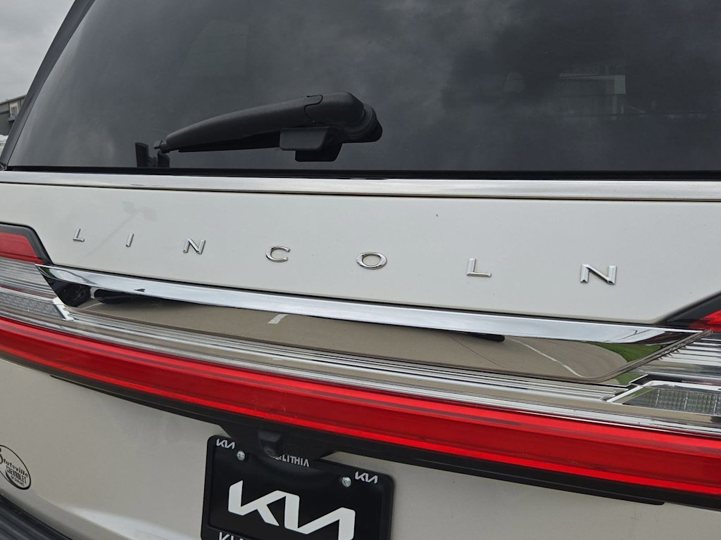 Thumbnail: 2019 Lincoln Navigator - 22