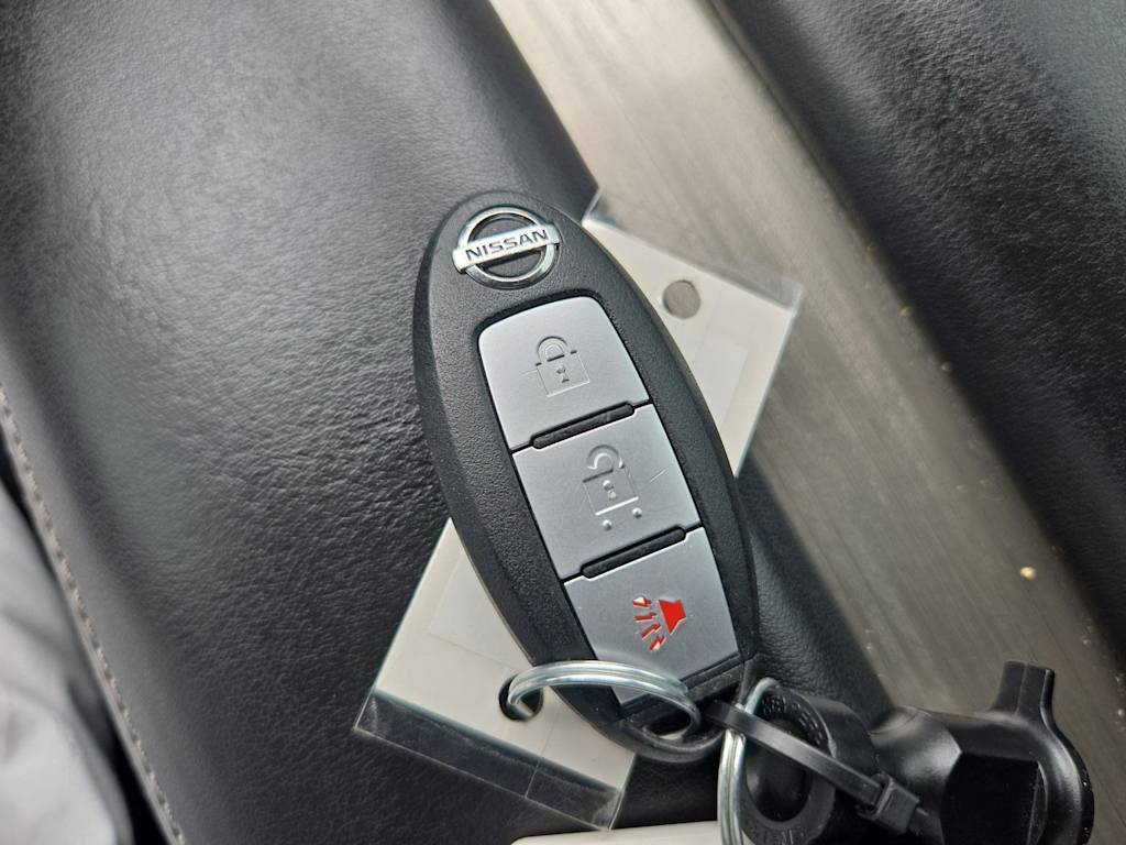 Thumbnail: 2018 Nissan Murano - 17
