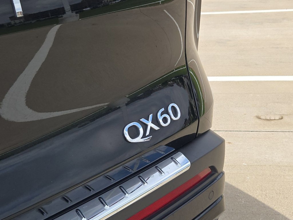 Thumbnail: 2023 INFINITI QX60 - 22