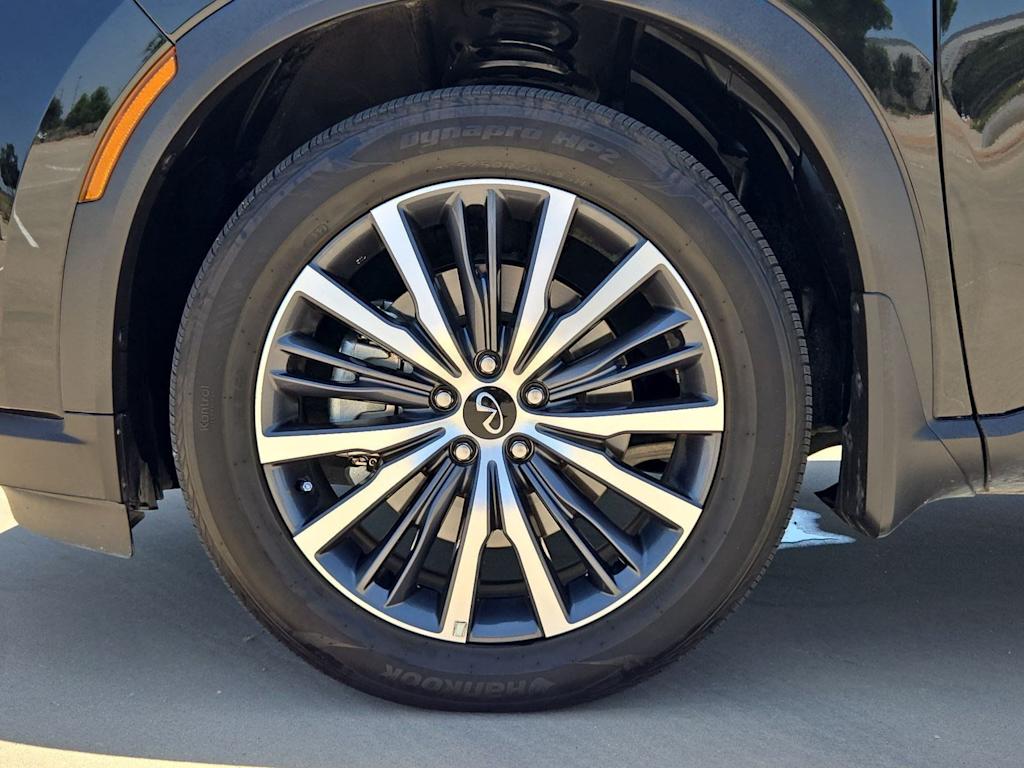 Thumbnail: 2023 INFINITI QX60 - 8