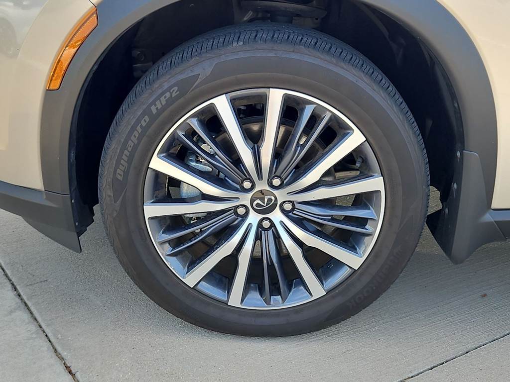 Thumbnail: 2023 INFINITI QX60 - 8