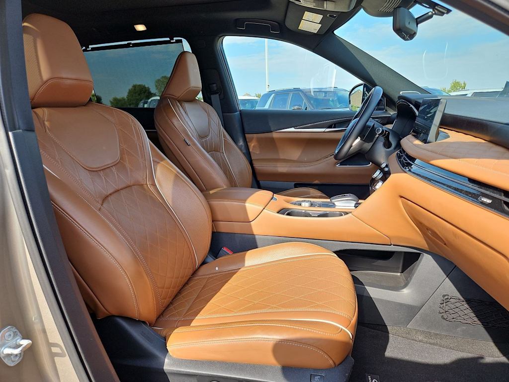 Thumbnail: 2023 INFINITI QX60 - 11
