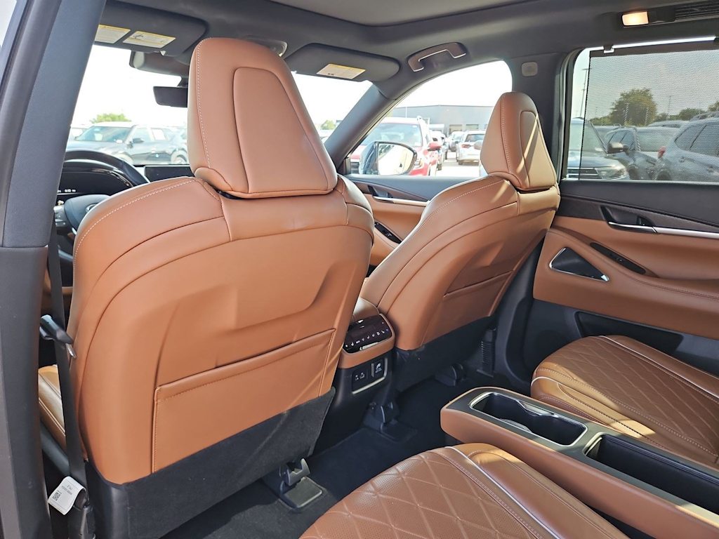 Thumbnail: 2023 INFINITI QX60 - 12