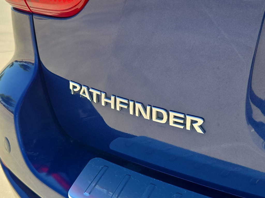 Thumbnail: 2017 Nissan Pathfinder - 22