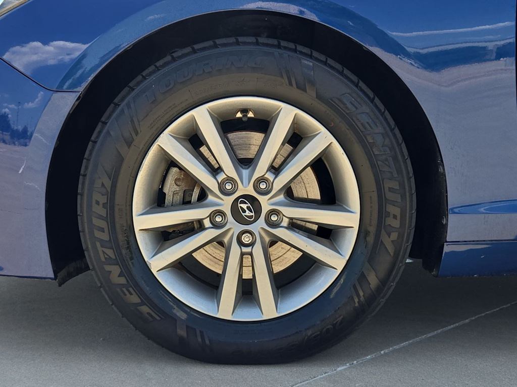 Thumbnail: 2015 Hyundai Sonata - 8