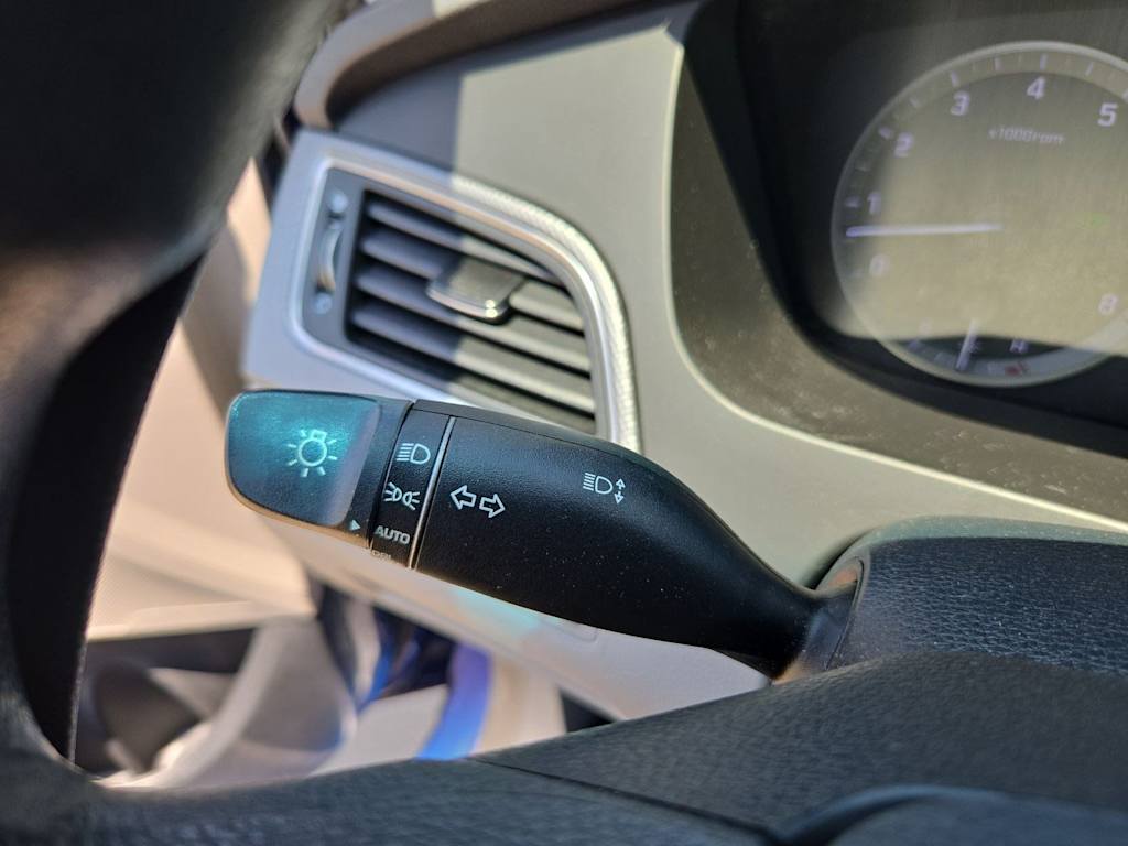 Thumbnail: 2015 Hyundai Sonata - 15