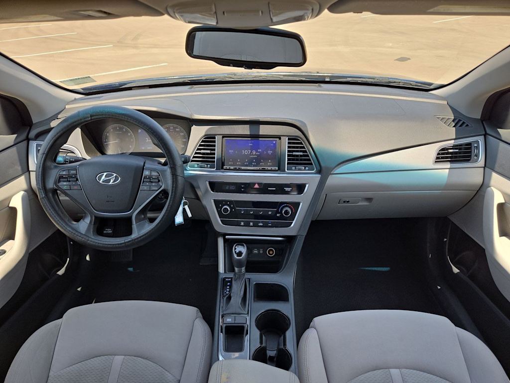 Thumbnail: 2015 Hyundai Sonata - 9