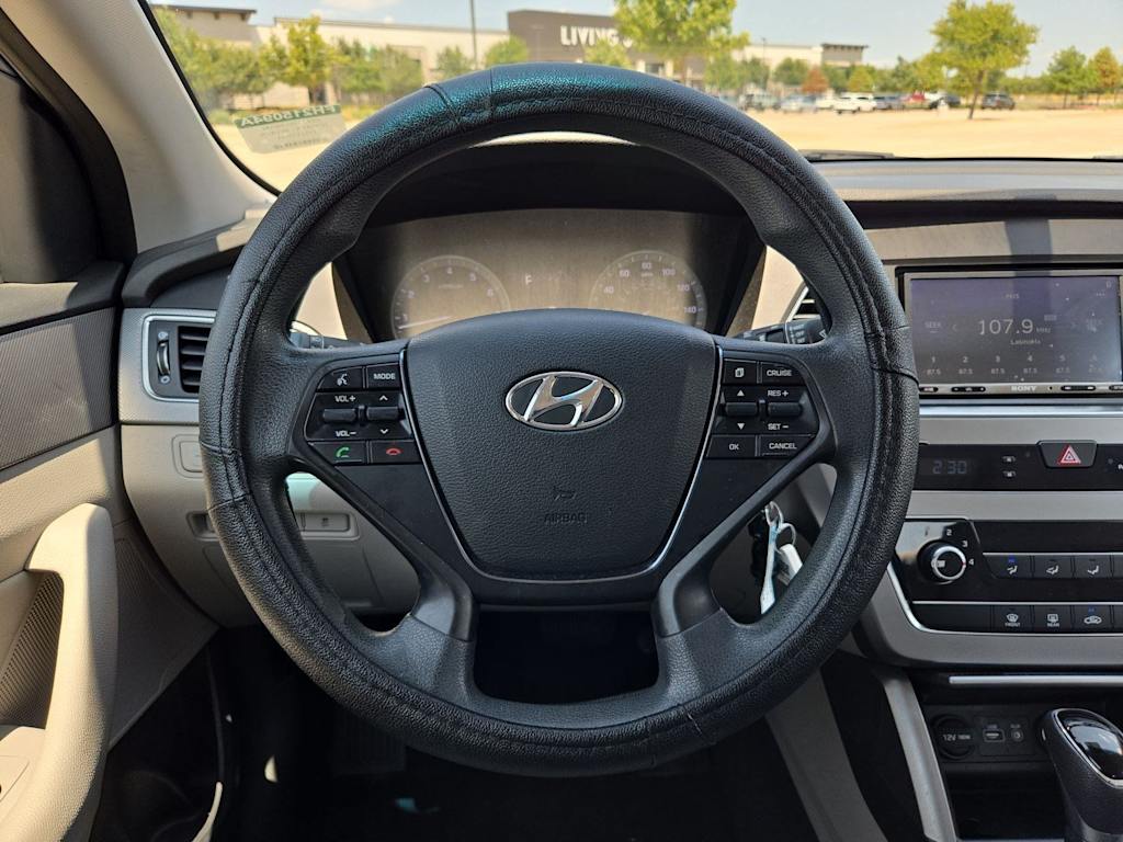 Thumbnail: 2015 Hyundai Sonata - 13