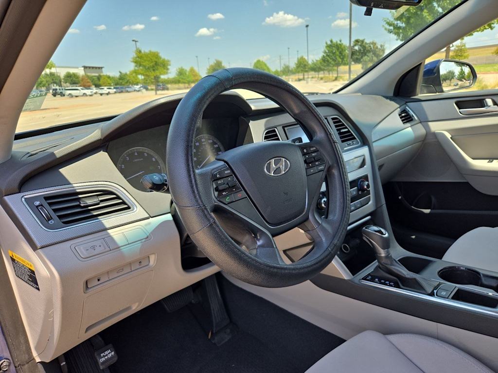 Thumbnail: 2015 Hyundai Sonata - 2
