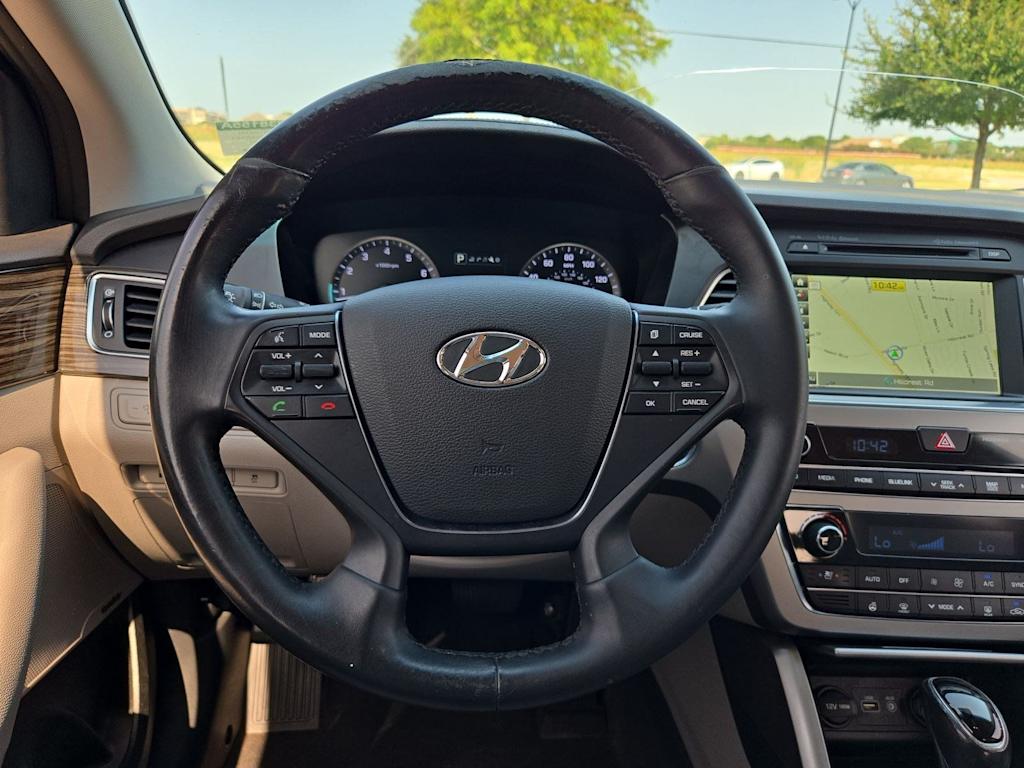 Thumbnail: 2015 Hyundai Sonata - 13