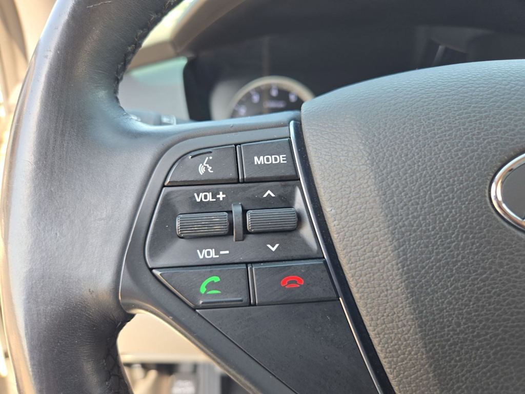 Thumbnail: 2015 Hyundai Sonata - 27