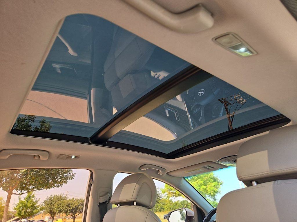 Thumbnail: 2015 Hyundai Sonata - 25