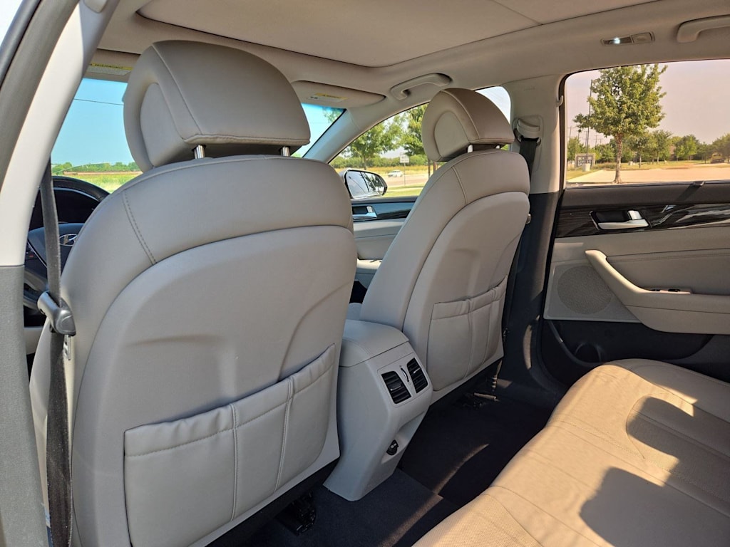 Thumbnail: 2015 Hyundai Sonata - 12