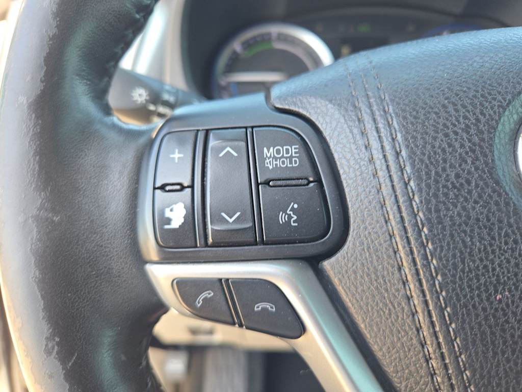 Thumbnail: 2018 Toyota Highlander - 28