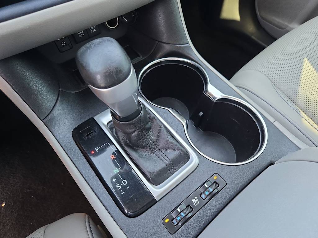 Thumbnail: 2018 Toyota Highlander - 15