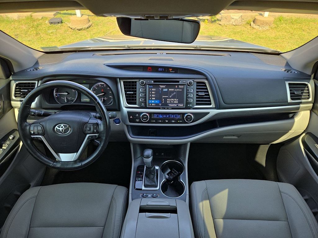 Thumbnail: 2018 Toyota Highlander - 9