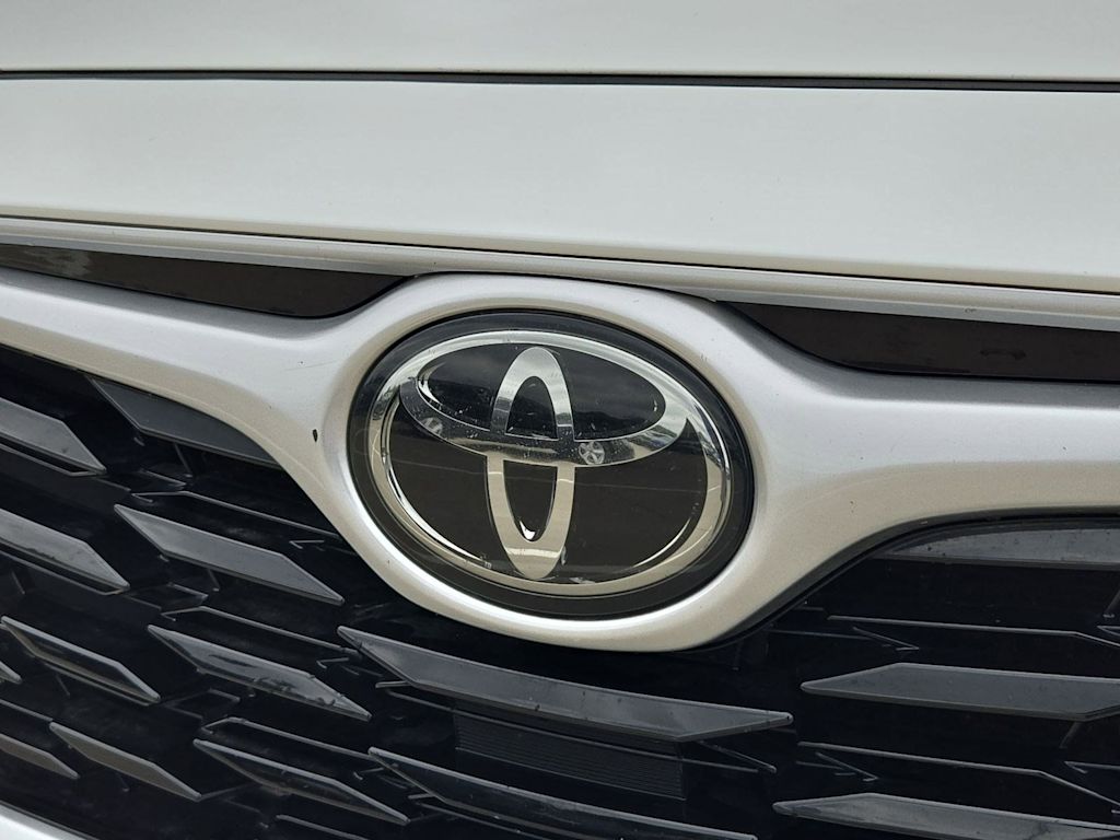 Thumbnail: 2021 Toyota Highlander - 7
