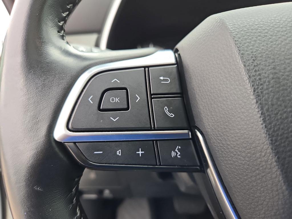 Thumbnail: 2021 Toyota Highlander - 29
