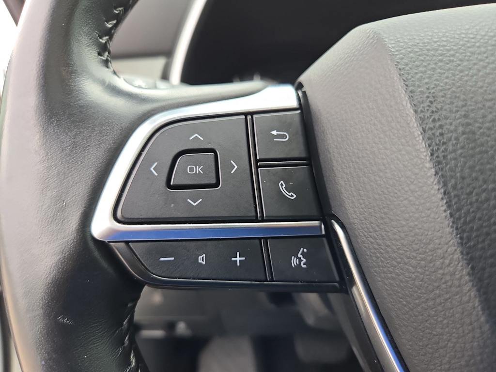 Thumbnail: 2021 Toyota Highlander - 29