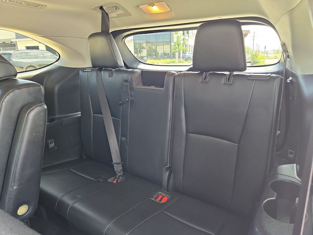 Thumbnail: 2020 Toyota Highlander - 35