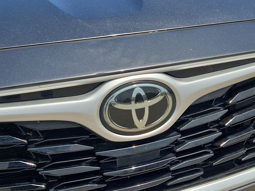 Thumbnail: 2020 Toyota Highlander - 7