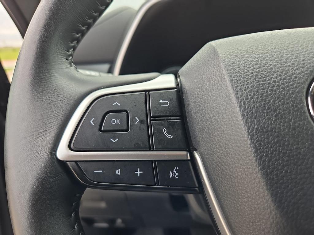 Thumbnail: 2025 Toyota Highlander - 29