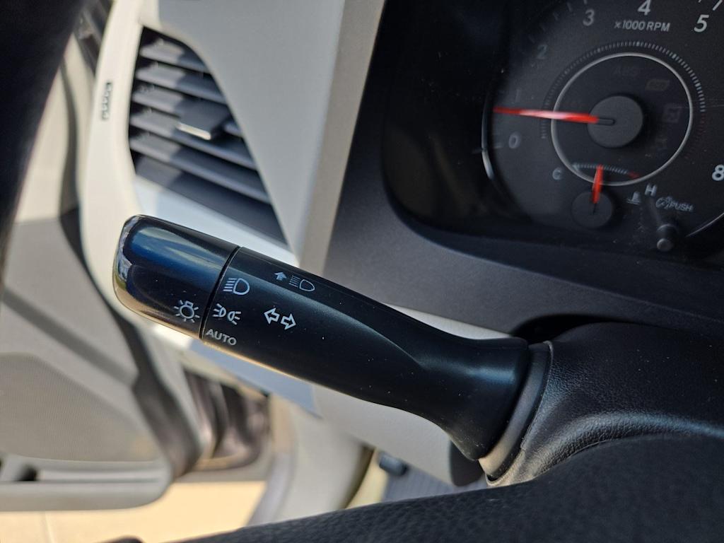 Thumbnail: 2017 Toyota Sienna - 29