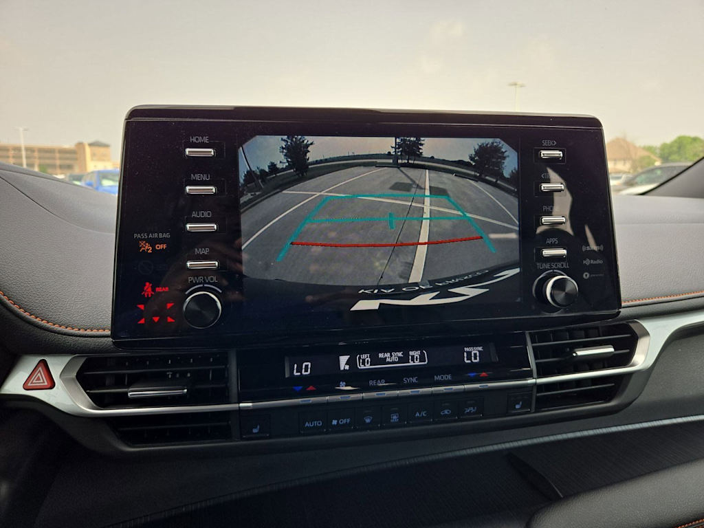 Thumbnail: 2022 Toyota Sienna - 33