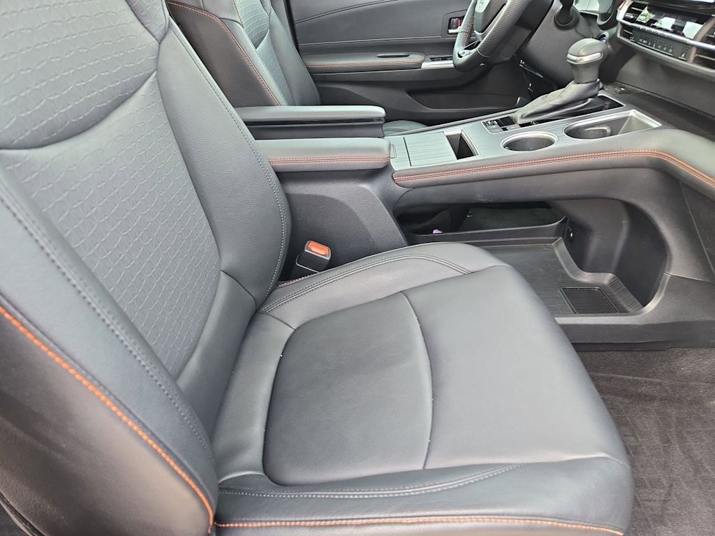 Thumbnail: 2022 Toyota Sienna - 27