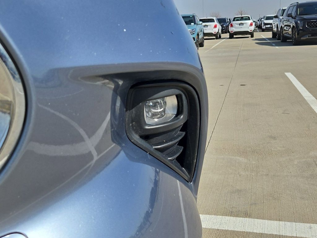 Thumbnail: 2021 Toyota Highlander - 18