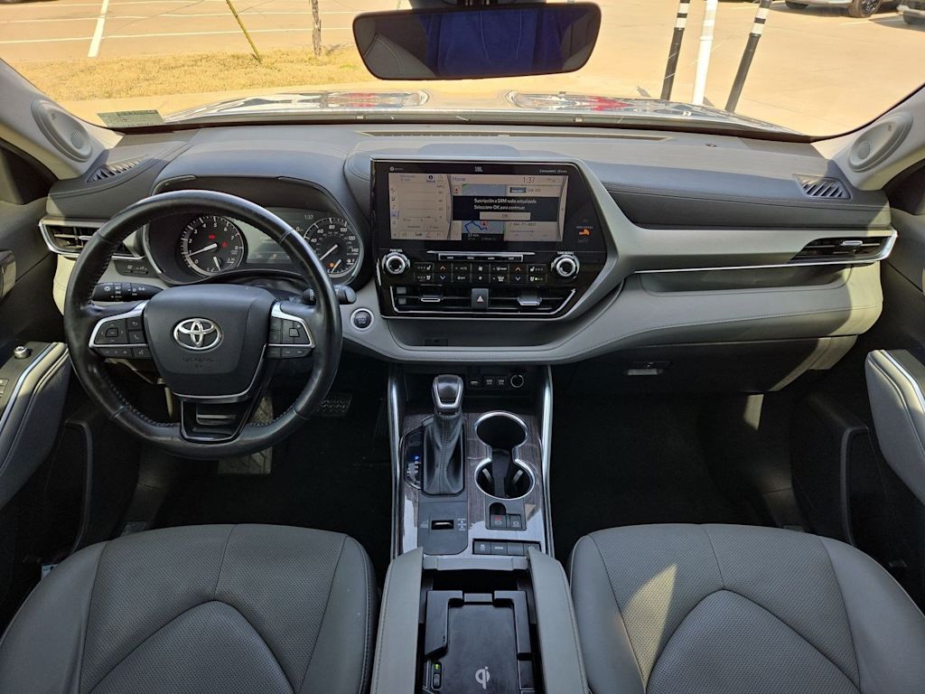 Thumbnail: 2021 Toyota Highlander - 9