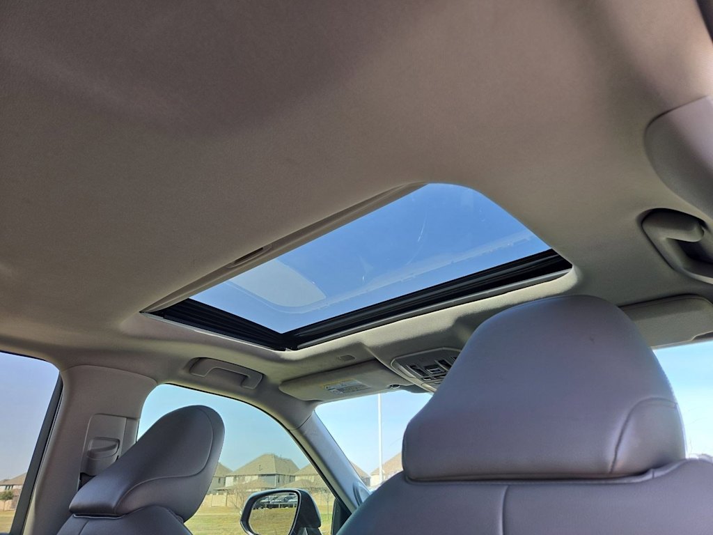 Thumbnail: 2021 Toyota Highlander - 28