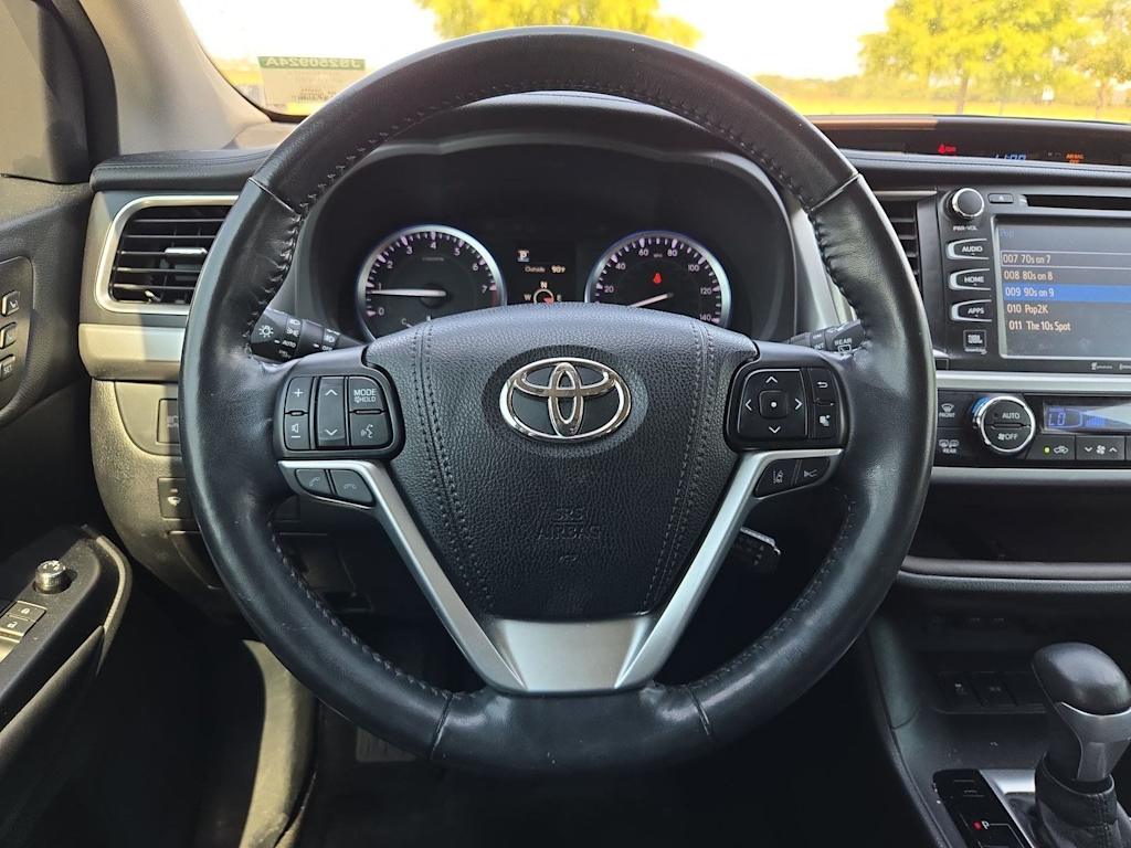 Thumbnail: 2018 Toyota Highlander - 13