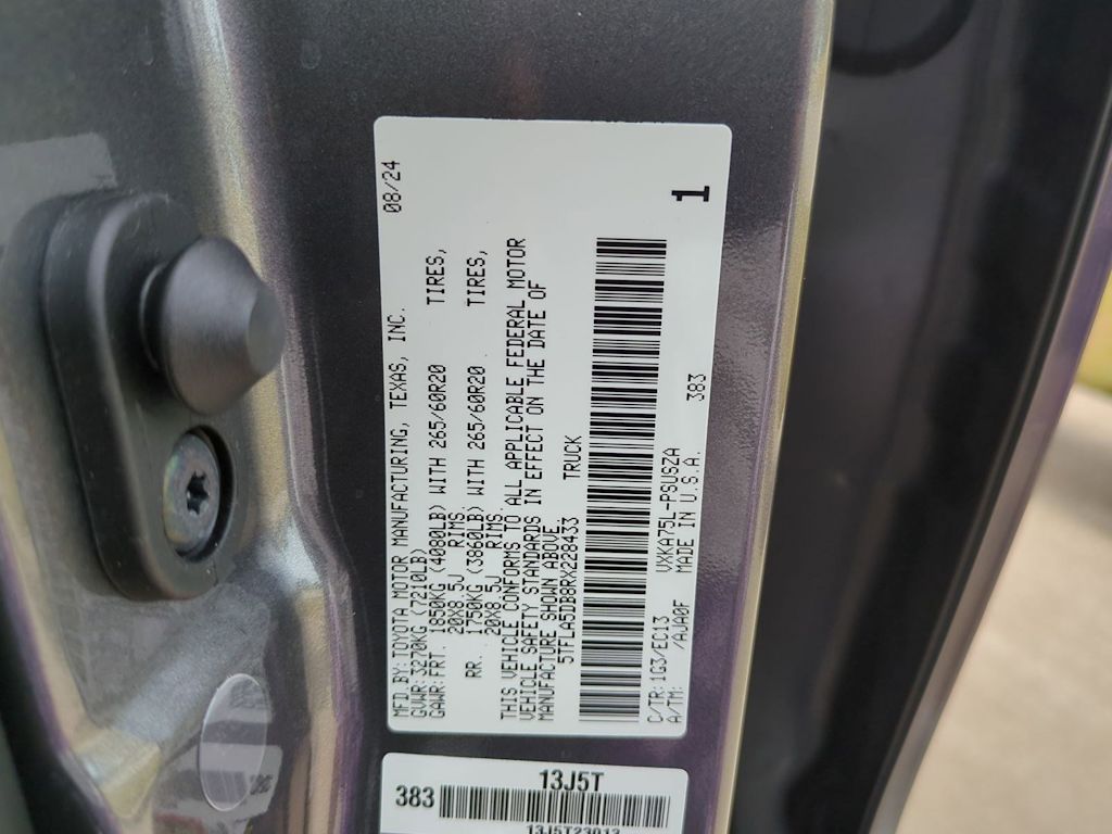 Thumbnail: 2024 Toyota Tundra - 19