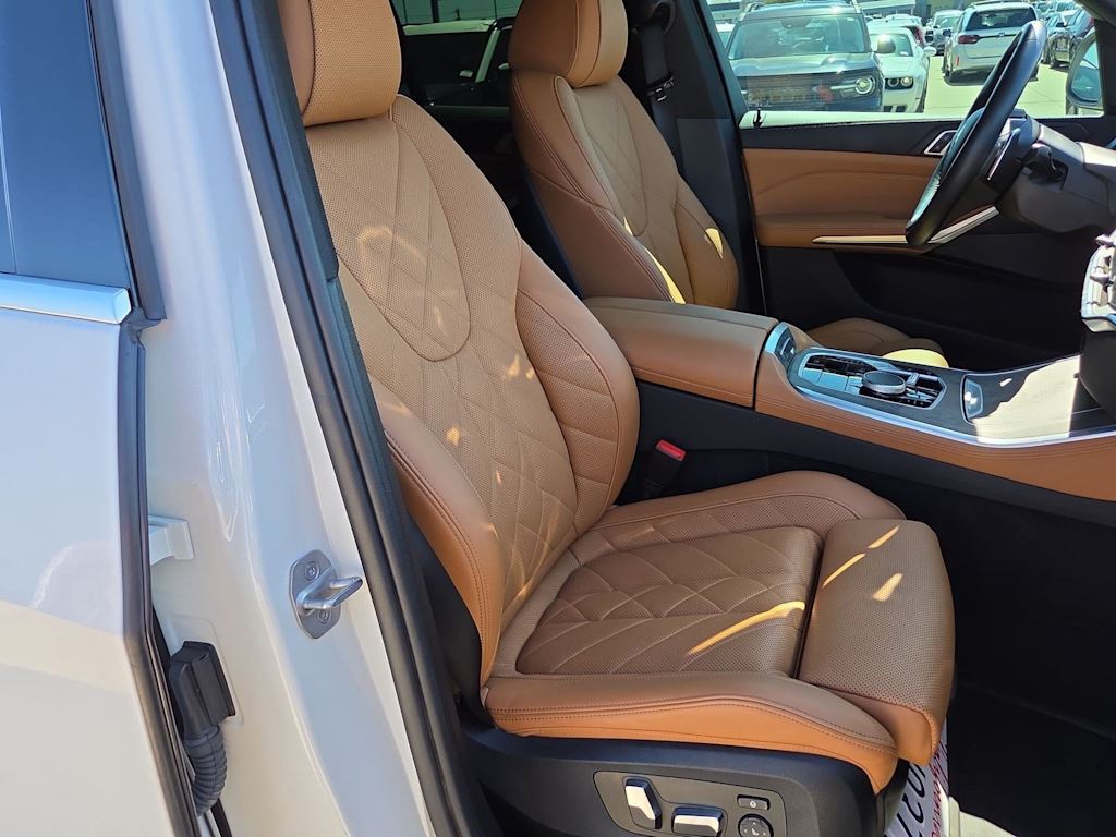 Thumbnail: 2024 BMW X5 - 11