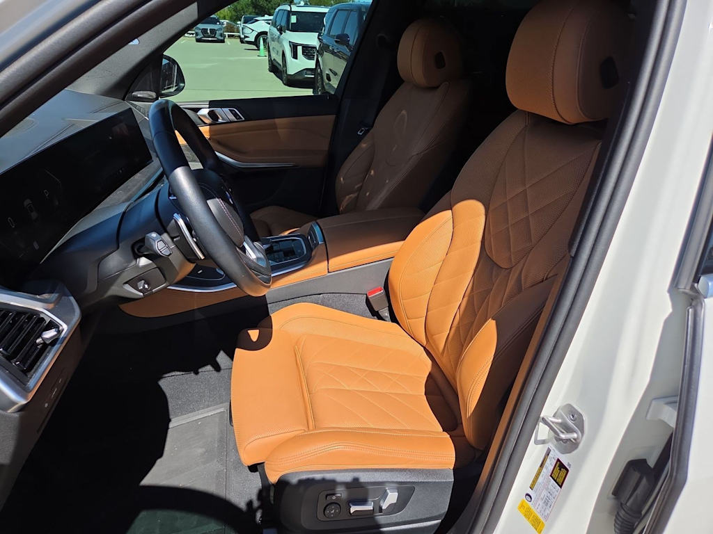 Thumbnail: 2024 BMW X5 - 10