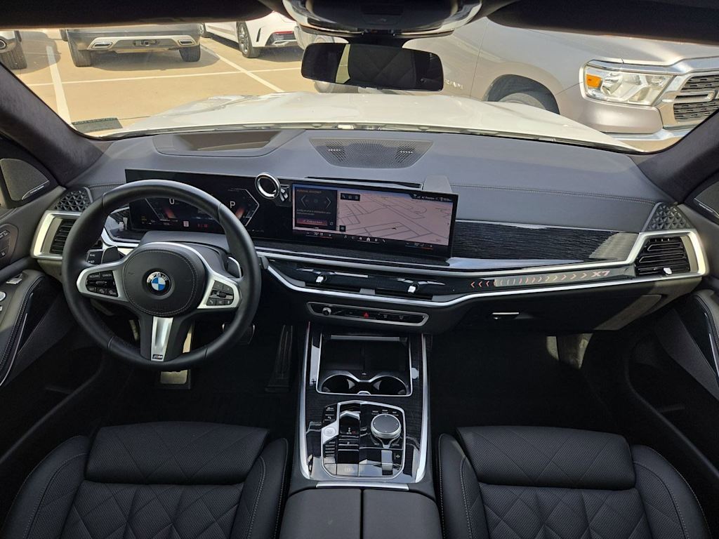Thumbnail: 2024 BMW X7 - 9